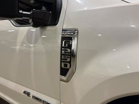 Used 2019 Ford F250 Platinum w/ Platinum Ultimate Package AWD/4WD image 69