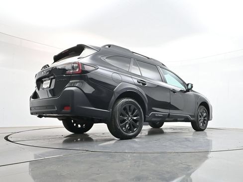 Used 2024 Subaru Outback Onyx Edition AWD/4WD image 39