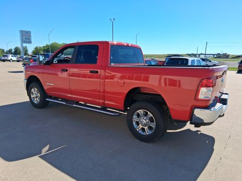 Used 2024 RAM 2500 Big Horn w/ Bed Utility Group AWD/4WD image 6