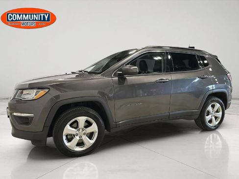 Used 2020 Jeep Compass Latitude w/ Popular Equipment Group AWD/4WD image 2