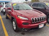 Used 2017 Jeep Cherokee Latitude image 3