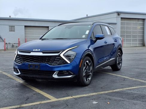 Used 2023 Kia Sportage SX image 2