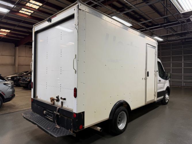 Used 2022 Ford Transit 350 DRW RWD image 4