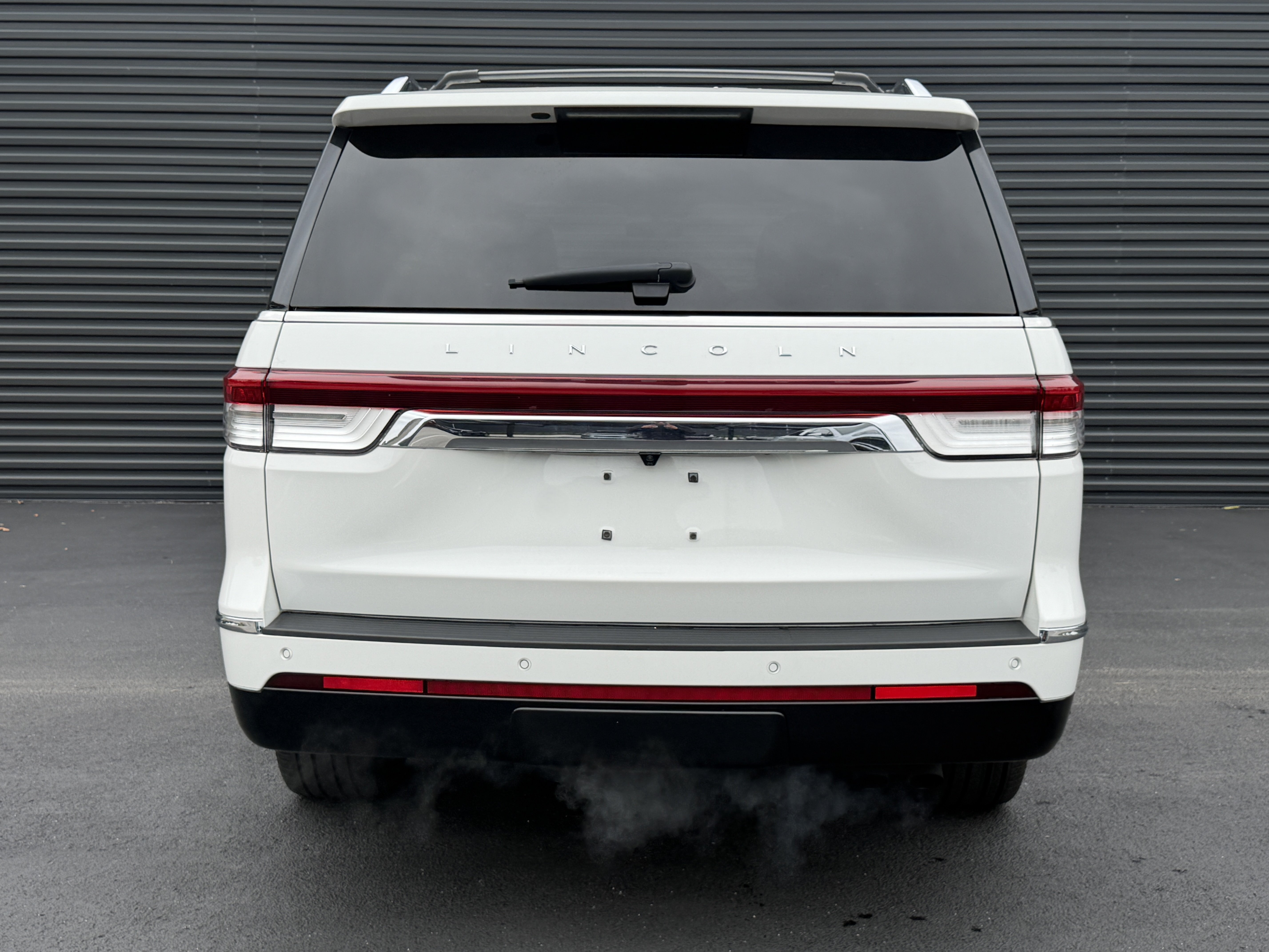 Used 2022 Lincoln Navigator Reserve AWD/4WD image 9