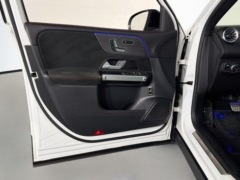 Certified 2023 Mercedes-Benz GLB 250 image 21