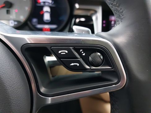 Certified 2021 Porsche Macan S image 20