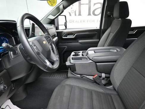 Used 2026 Chevrolet Silverado 2500 LT AWD/4WD image 16