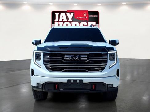 Used 2025 GMC Sierra 1500 AT4 w/ AT4 Premium Package AWD/4WD image 2