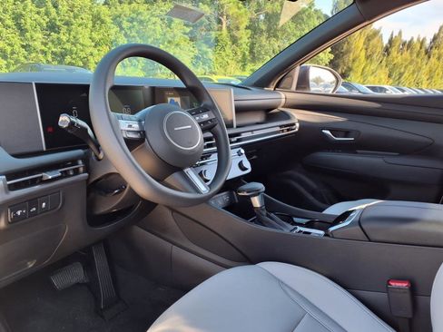 New 2025 Hyundai Santa Cruz SEL image 11