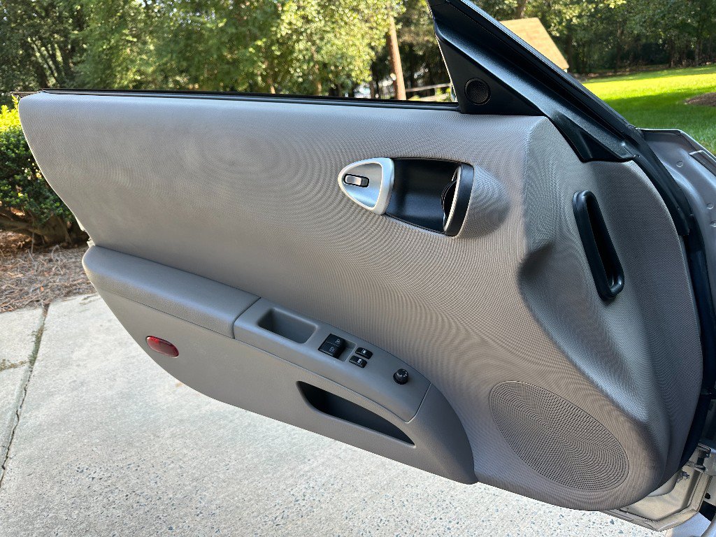 Used 2005 Nissan 350Z Touring RWD image 36