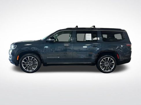 Used 2023 Jeep Wagoneer Series III w/ Premium Group I AWD/4WD image 2