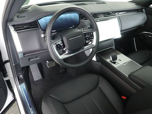 New 2026 Land Rover Range Rover SE image 10