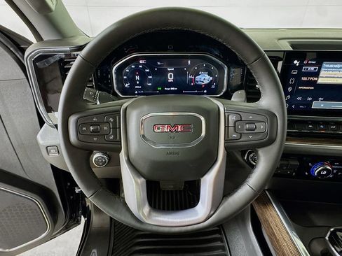 Certified 2026 GMC Sierra 1500 Elevation AWD/4WD image 9