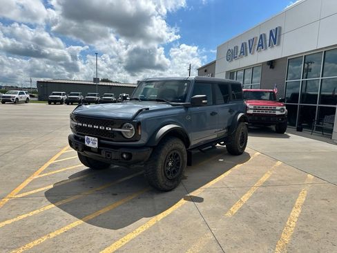 Used 2023 Ford Bronco Wildtrak AWD/4WD image 3
