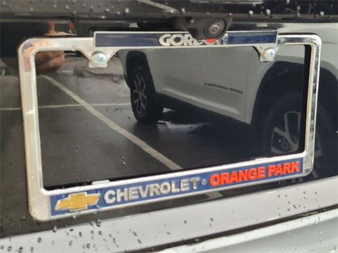 Used 2025 Chevrolet Traverse LT image 21