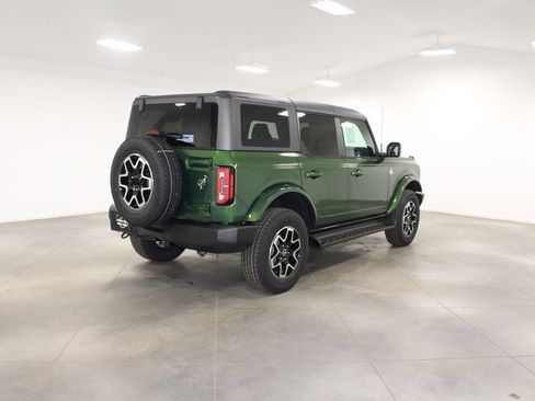 New 2025 Ford Bronco Outer Banks image 8