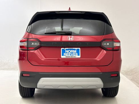 Used 2025 Honda Pilot EX-L image 8