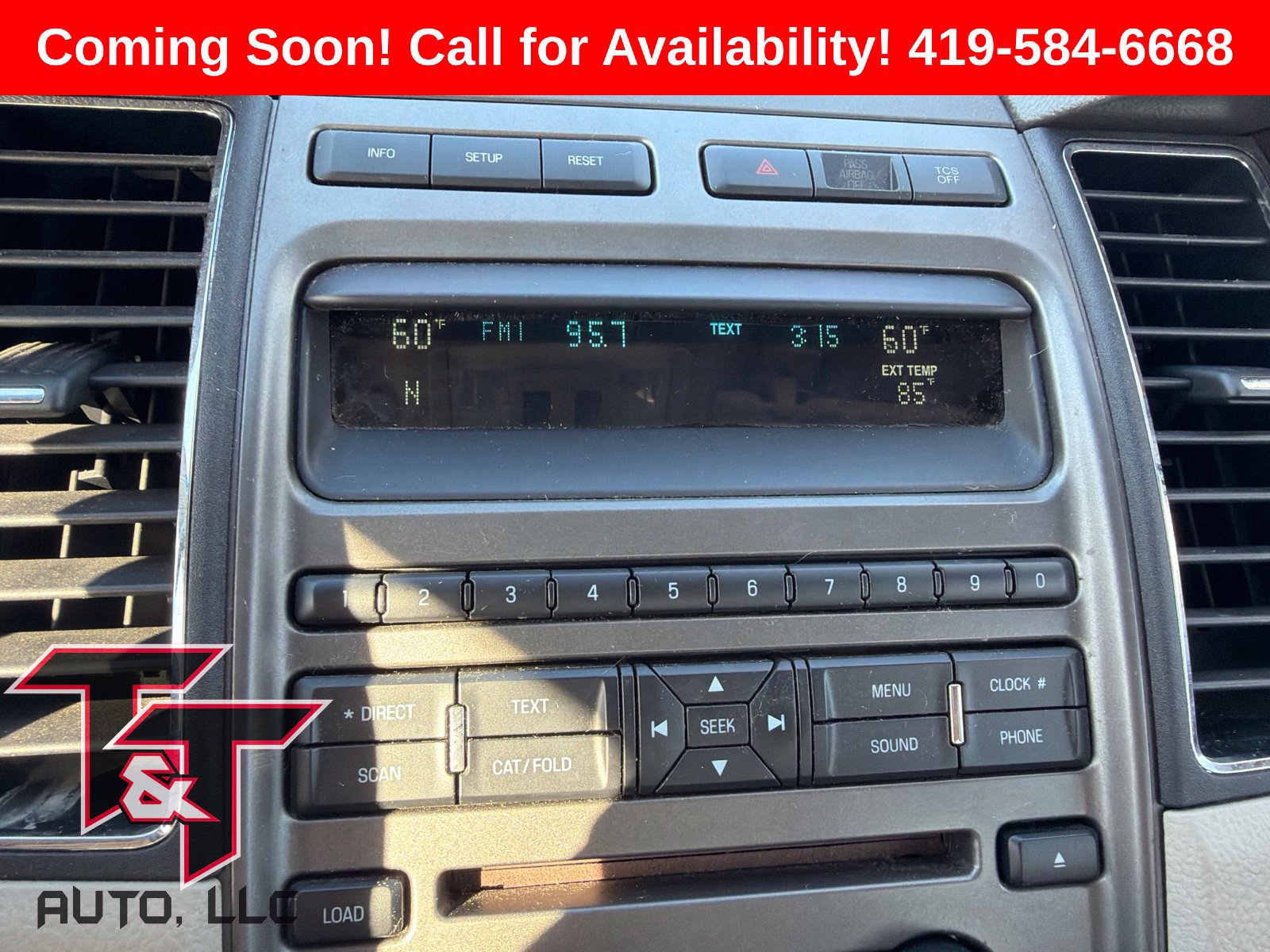 Used 2012 Ford Taurus SEL FWD image 9