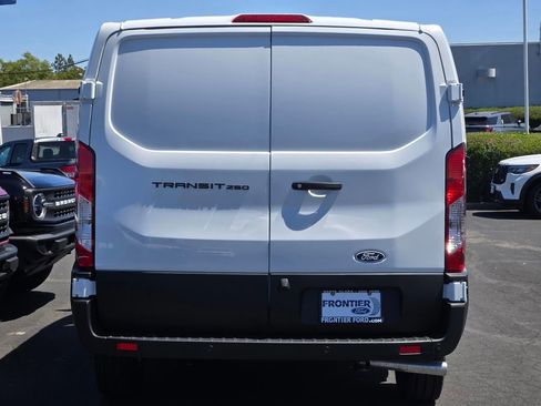 New 2026 Ford Transit 250 Low Roof image 37