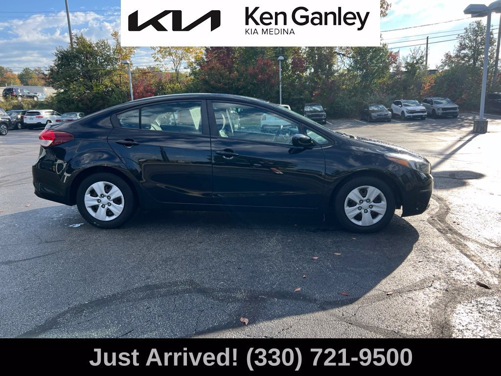Used 2017 Kia Forte LX FWD image 4