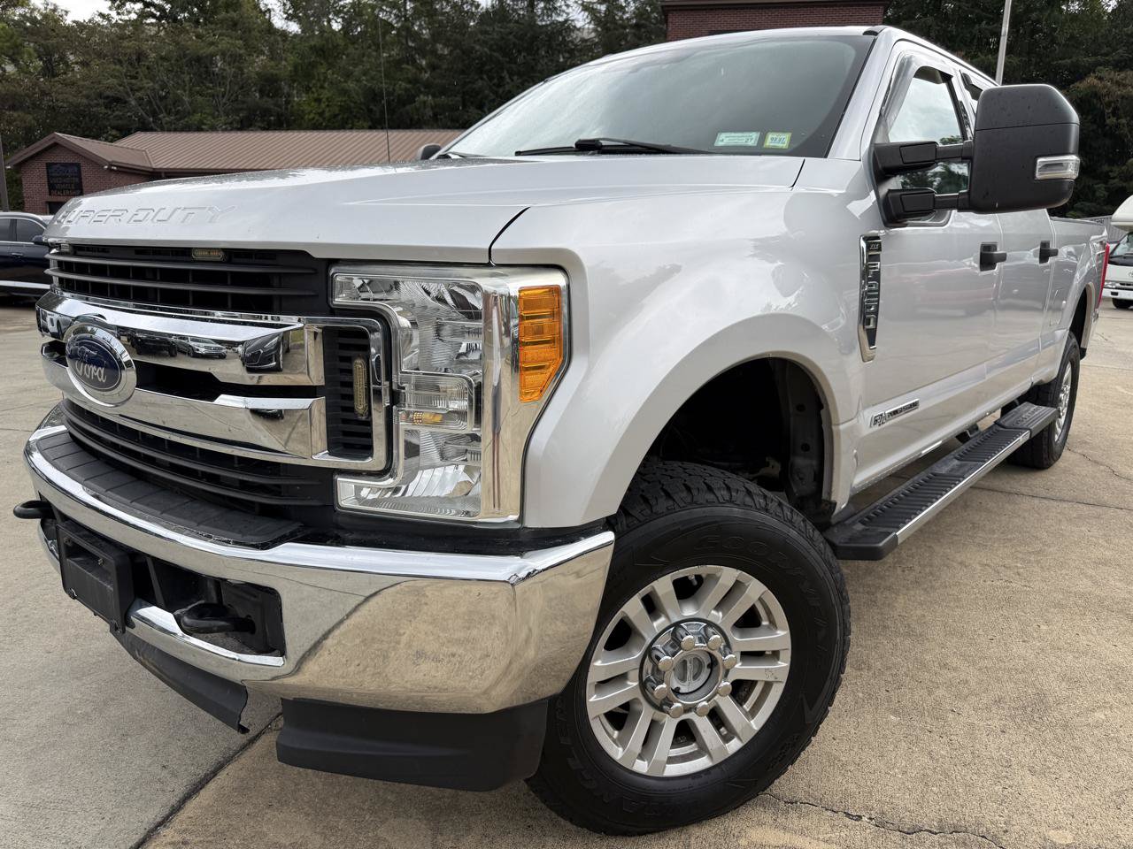 Used 2017 Ford F250 XLT w/ FX4 Off-Road Package AWD/4WD image 1