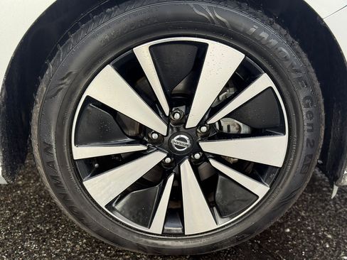 Used 2022 Nissan Altima 2.5 SV image 9