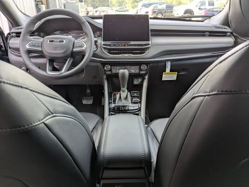 New 2026 Jeep Compass Latitude AWD/4WD image 22