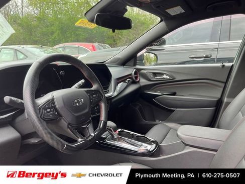 Used 2024 Chevrolet Trax RS w/ Driver Confidence Package image 9