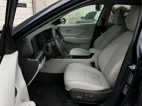 Used 2025 Hyundai Kona SEL image 10