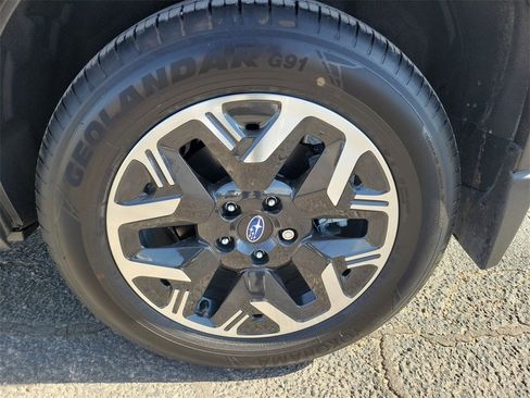 Used 2025 Subaru Forester Premium w/ Convenience Package #1 image 11