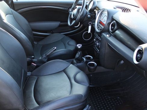 Used 2011 MINI Cooper S image 6