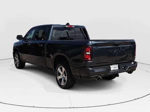 New 2026 RAM 1500 Express AWD/4WD image 5