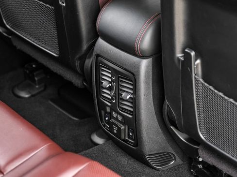 Used 2023 Dodge Durango GT AWD/4WD image 50