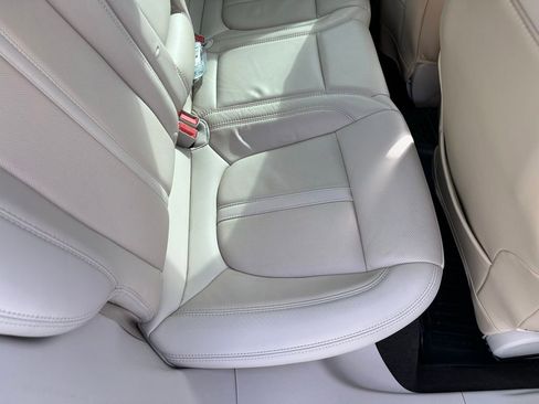 Used 2019 Lincoln MKZ Reserve image 18