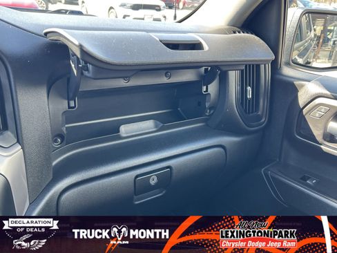 Used 2020 Chevrolet Silverado 1500 Custom Trail Boss w/ Custom Convenience Package image 25