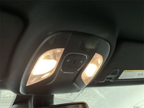 Used 2024 Jeep Compass Limited image 31