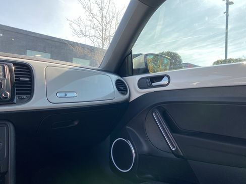 Used 2016 Volkswagen Beetle 1.8T SEL image 18