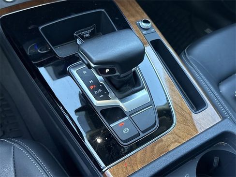 Used 2023 Audi Q5 2.0T Premium image 12