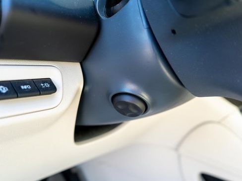 Used 2022 GMC Acadia Denali w/ Trailering Package image 23