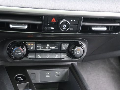 New 2026 Nissan Kicks SV w/ SV Premium Package AWD/4WD image 11