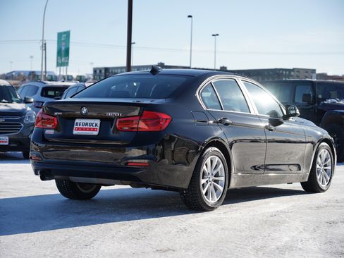 Used 2016 BMW 320i xDrive Sedan image 3