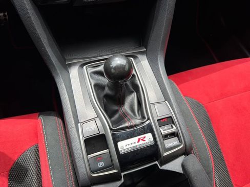 Used 2019 Honda Civic Type R image 23