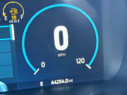 Used 2023 Ford F150 Lariat image 40