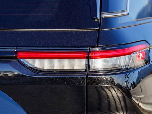 Certified 2025 Jeep Grand Cherokee Laredo X image 10