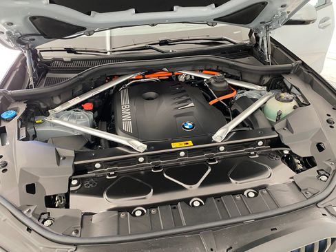 New 2026 BMW X5 xDrive50e image 33