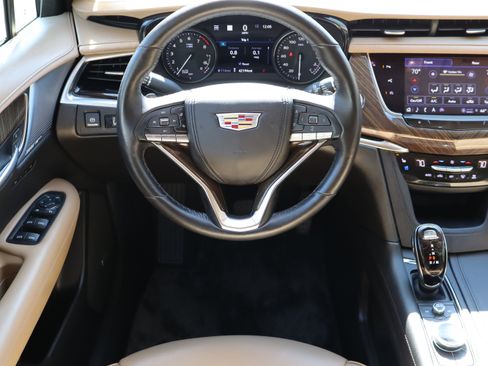 Used 2023 Cadillac XT6 Premium Luxury w/ Platinum Package image 17