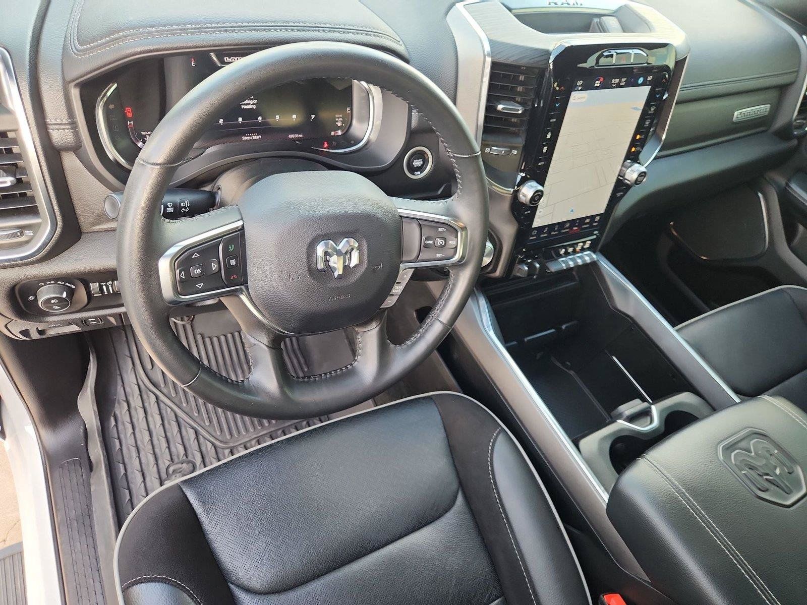 Used 2024 RAM 1500 Laramie AWD/4WD image 10