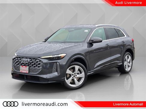 New 2025 Audi Q5 2.0T Premium Plus image 1