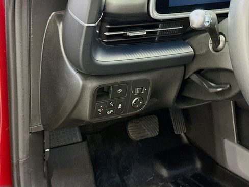 Used 2024 Hyundai Ioniq 6 SE AWD/4WD image 17