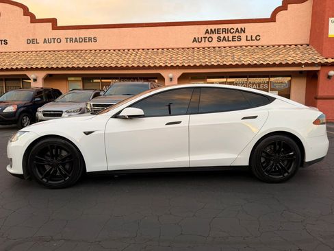 Used 2016 Tesla Model S 70D AWD/4WD image 9